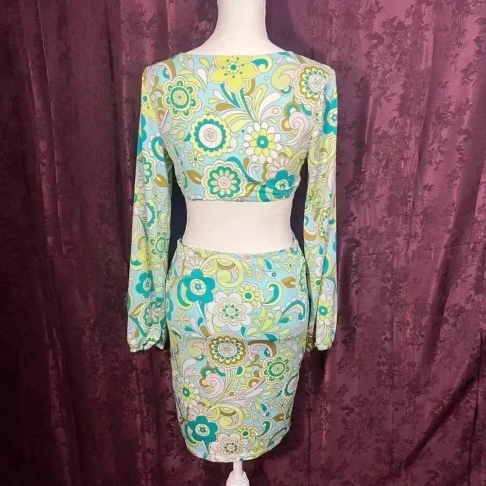 NWOT Almost Famous Hippie Flower Child Cutout Mini Dress Women's Size L - Picture 5 of 7